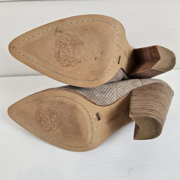 Vince Camuto Levana Heeled Booties Boots Perforated Pointy Toe Gray Beige Size 8 - Picture 11 of 14